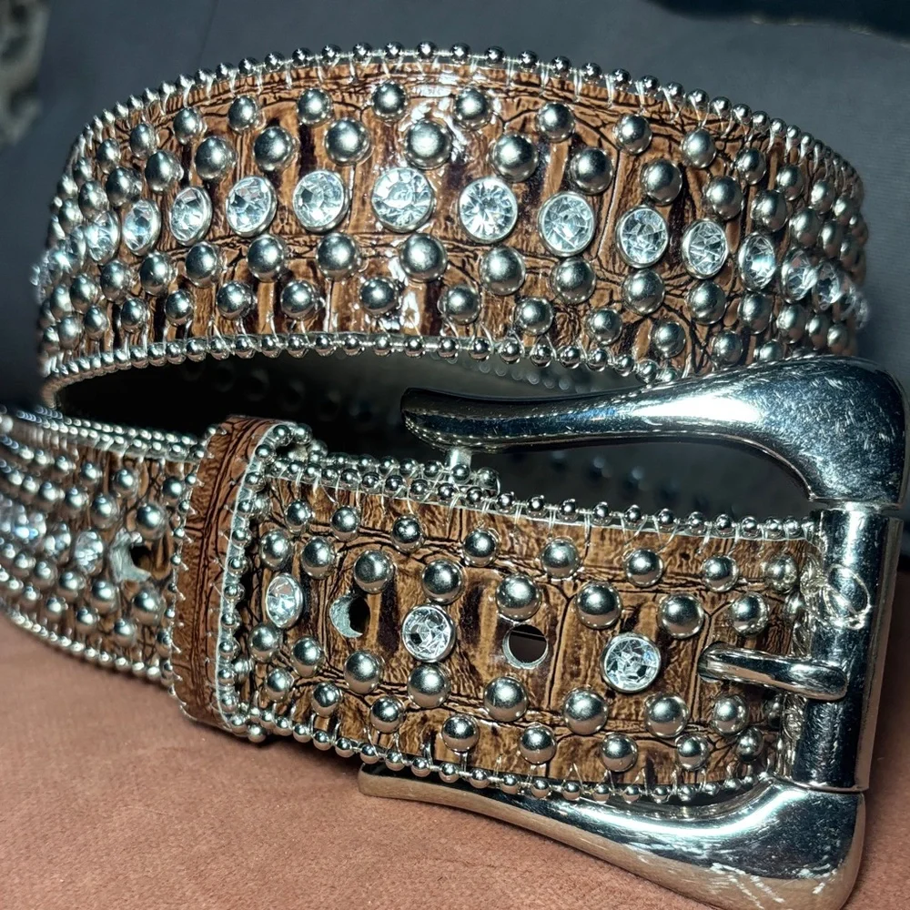 Guess vintage y2k oversized buckle western inspired reptile rhinestone belt